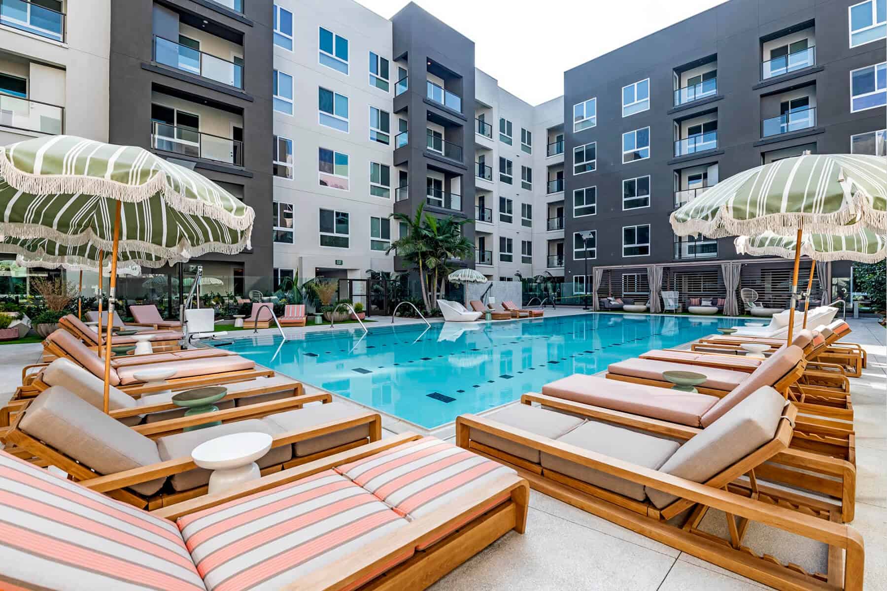 Luxury Apartments in Irvine, CA for Rent Skyloft Apartments